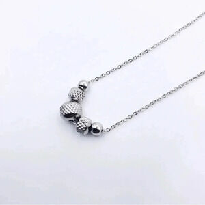 Beads necklace silver